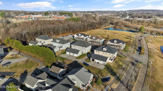 $279,900 | 411 Ashbury Circle, Sweetwater, TN 37874