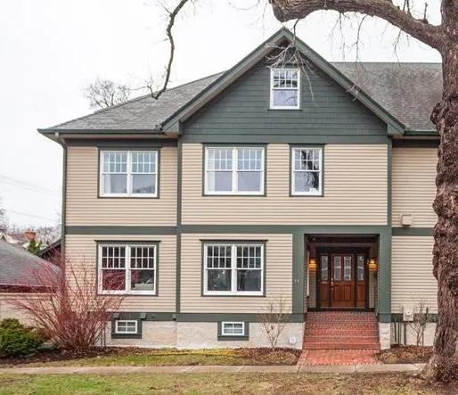 $700,000 | 95 Arundel Street, St. Paul, MN 55102