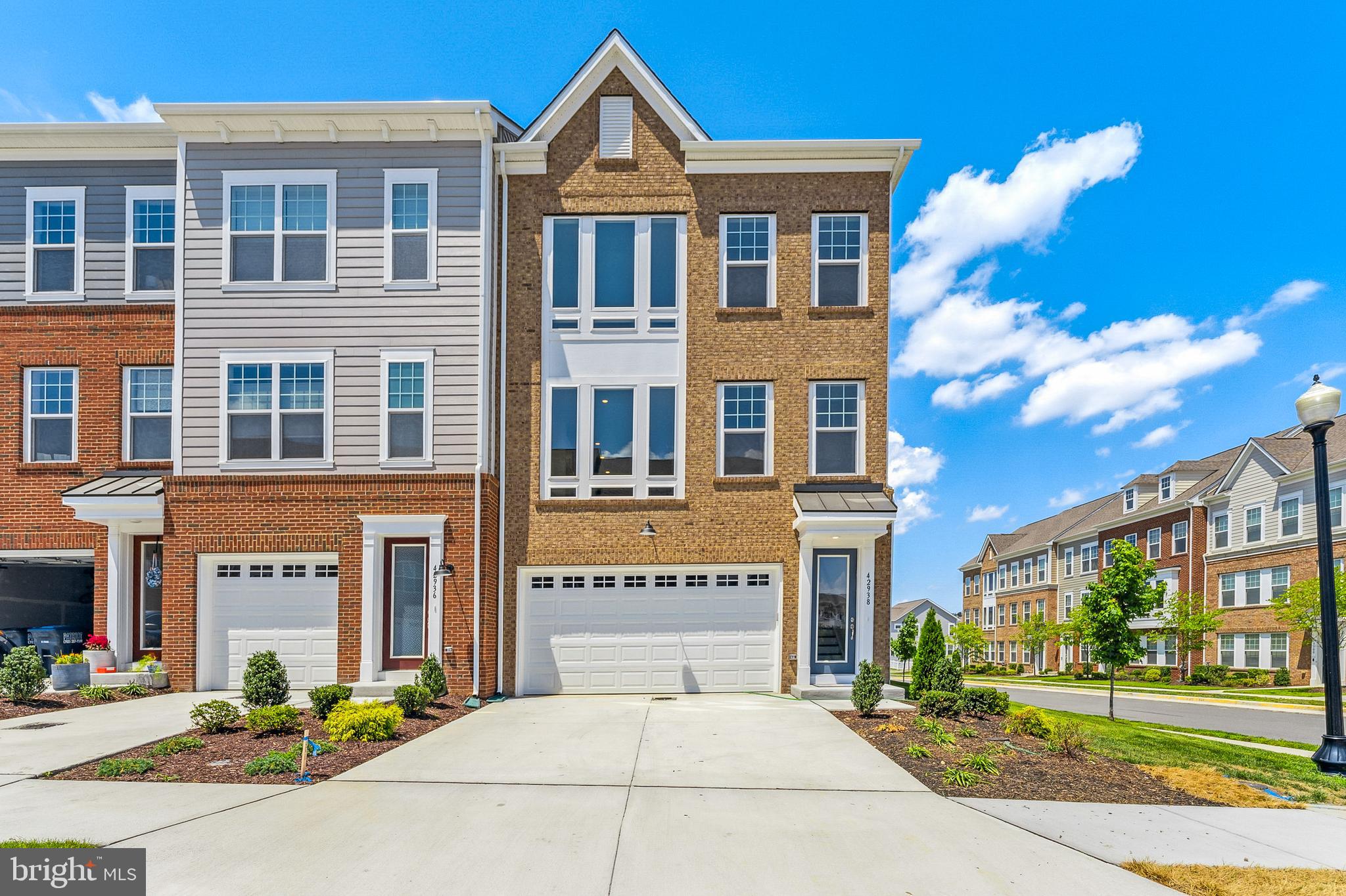 42938 Running Creek Square, Leesburg, VA 20175 Compass