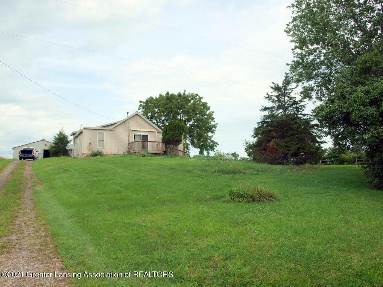 9581 East Prior Road Durand, MI 48429 - Photo 12 of 42 P9046531