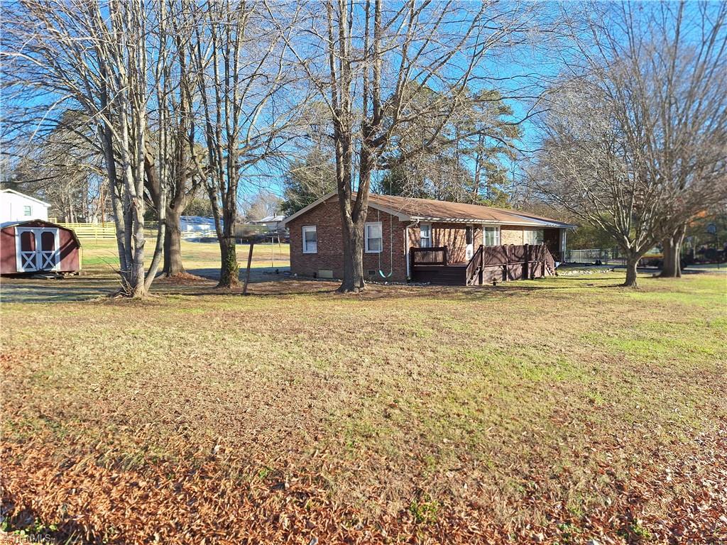 115 Rink Road Winston-Salem, NC 27107 - Photo 2 of 30