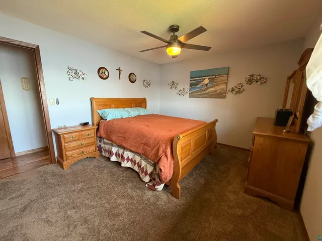 $520,000 | 46040 Highway 65, Nashwauk, MN 55769