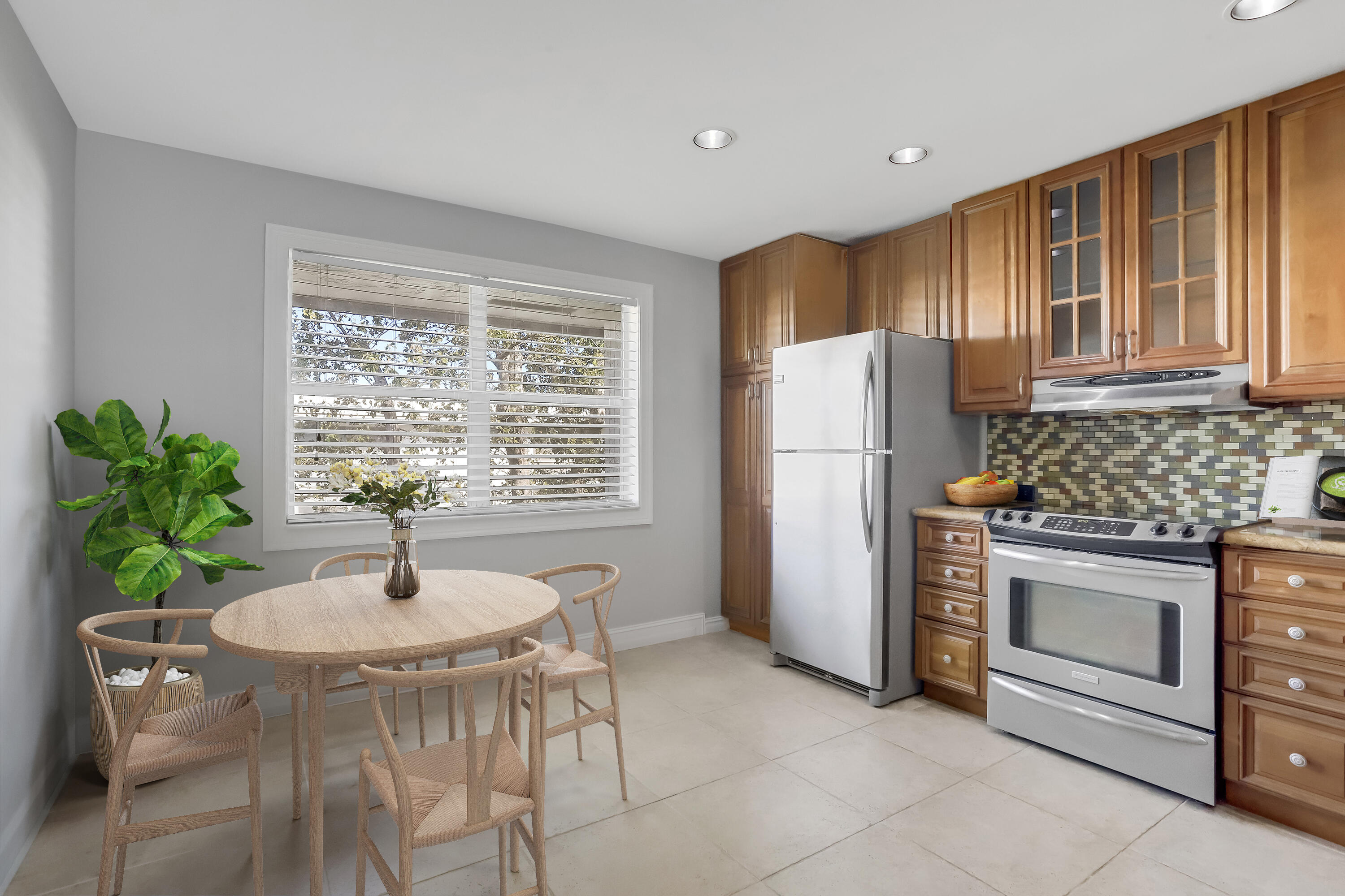 55 Southeast 14th Street, Unit 213 Boca Raton, FL 33432 - Photo 2 of 24 Kitchen