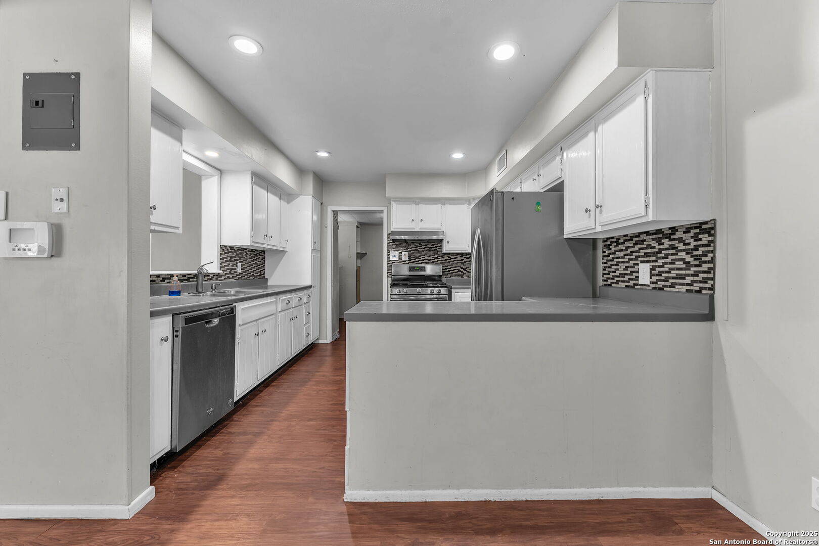 5022 Village Path San Antonio, TX 78218 - Photo 22 of 38