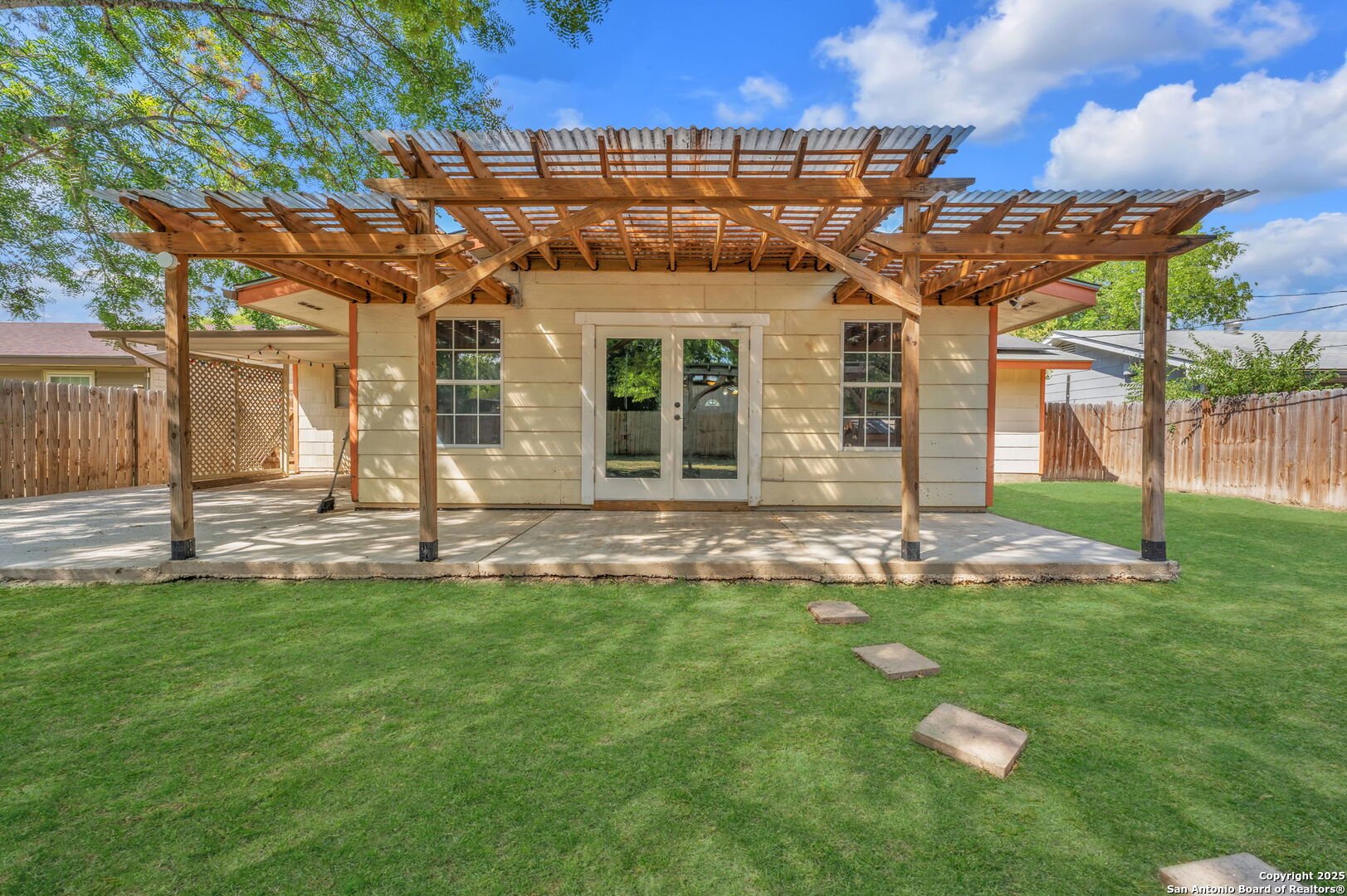 5022 Village Path San Antonio, TX 78218 - Photo 32 of 38