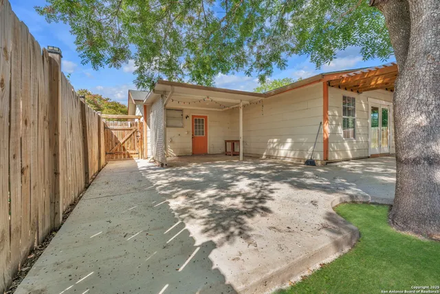 $259,000 | 5022 Village Path, San Antonio, TX 78218