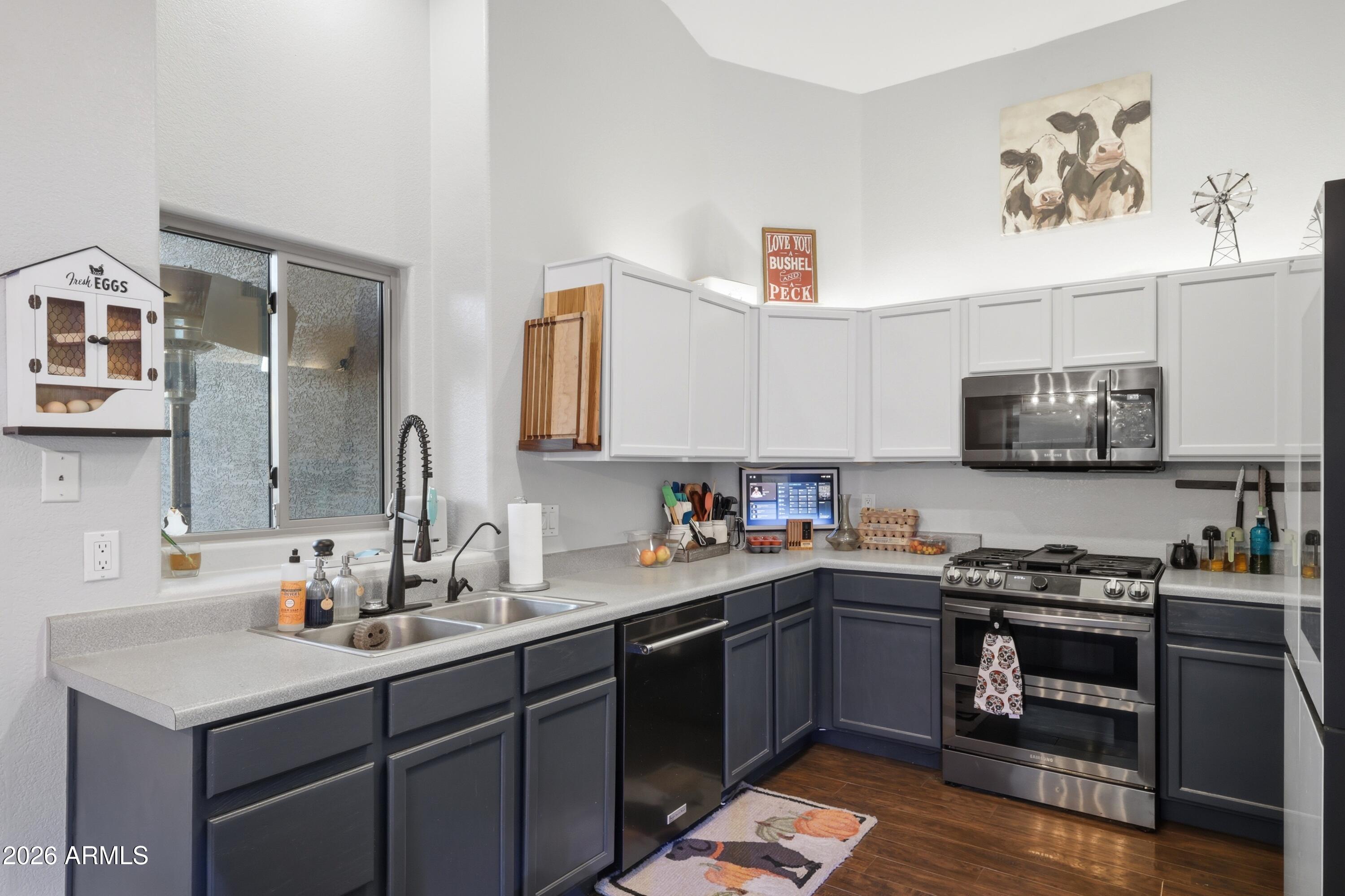 661 North Joshua Tree Lane Gilbert, AZ 85234 - Photo 9 of 47 661_n_joshua_tree_ln_gilbert_az_85234_us