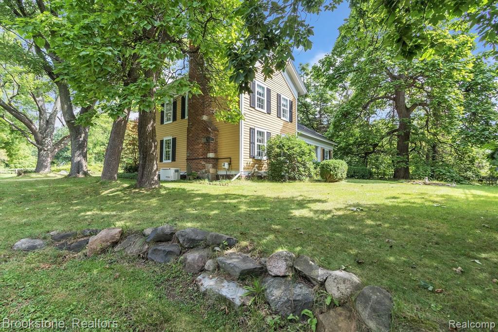 885 East Romeo Road Leonard, MI 48367 - Photo 3 of 60