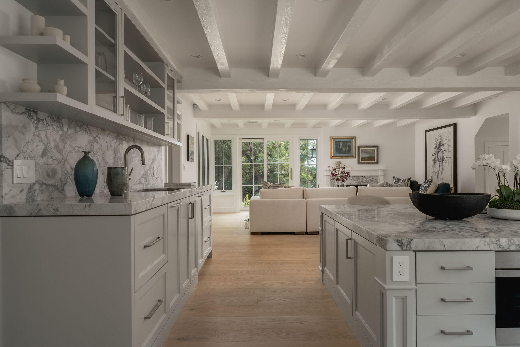 850 Rockbridge Road Montecito, CA 93108 - Photo 8 of 29 Large Kitchen