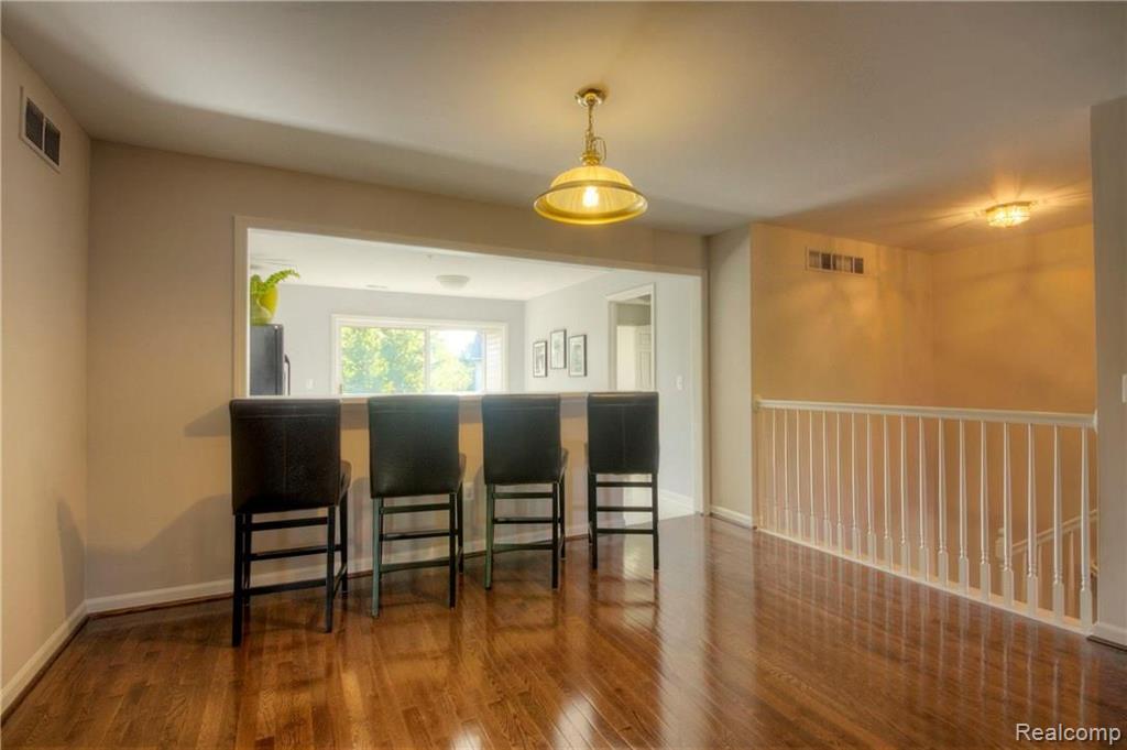 28126 Carlton Way Drive Novi, MI 48377 - Photo 10 of 43