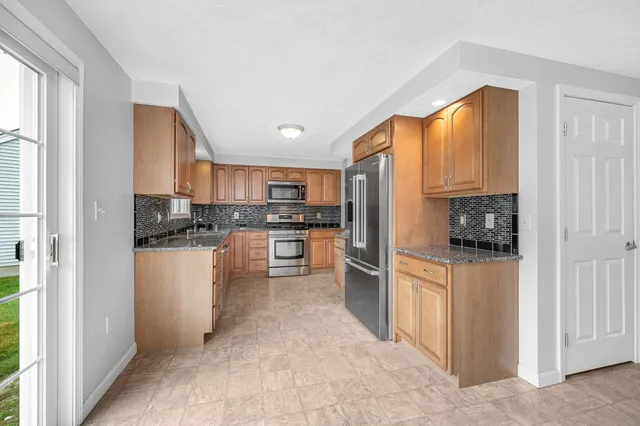 $439,900 | 39 Westchester Court, Hudson, NH 03051