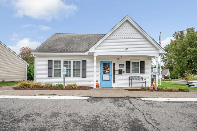 $439,900 | 39 Westchester Court, Hudson, NH 03051