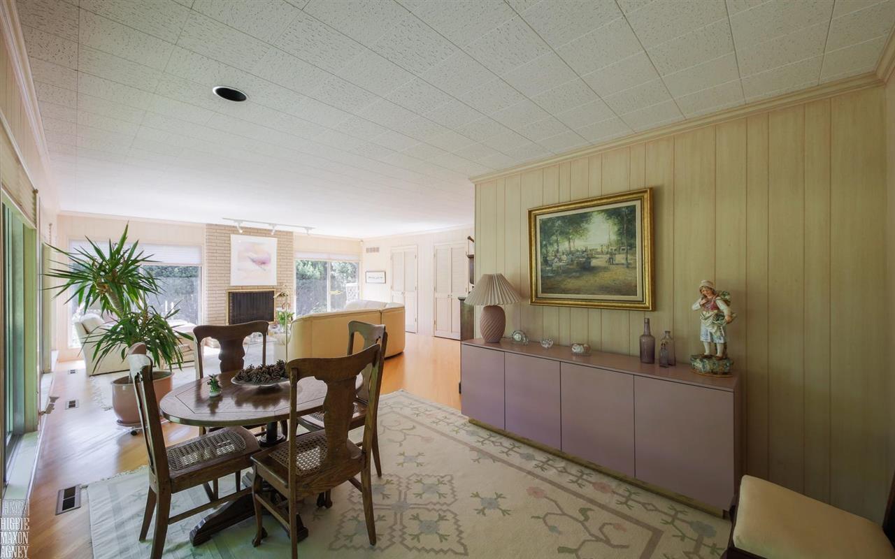 336 Moross Road Grosse Pointe, MI 48236 - Photo 9 of 31 31299371-8.JPG