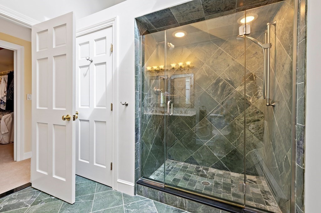29 Blue Ridge Road North Andover, MA 01845 - Photo 19 of 34 Gallery Image 19