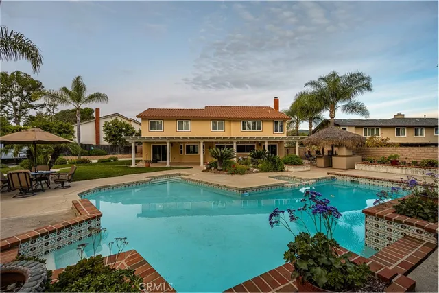 $1,599,999 | 4681 Avenida De Las Estrellas, Yorba Linda, CA 92886