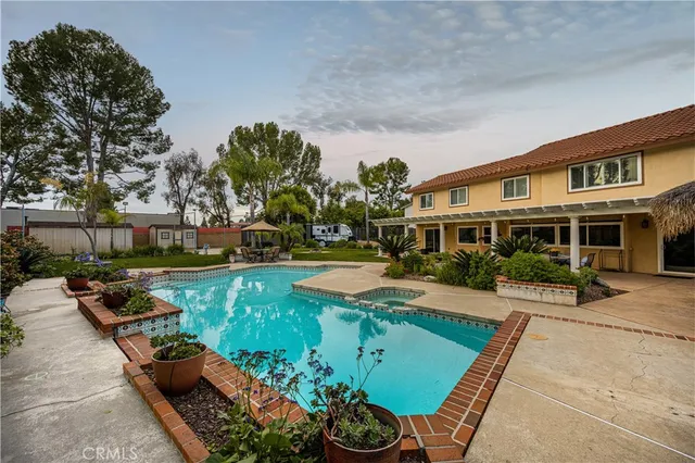 $1,599,999 | 4681 Avenida De Las Estrellas, Yorba Linda, CA 92886