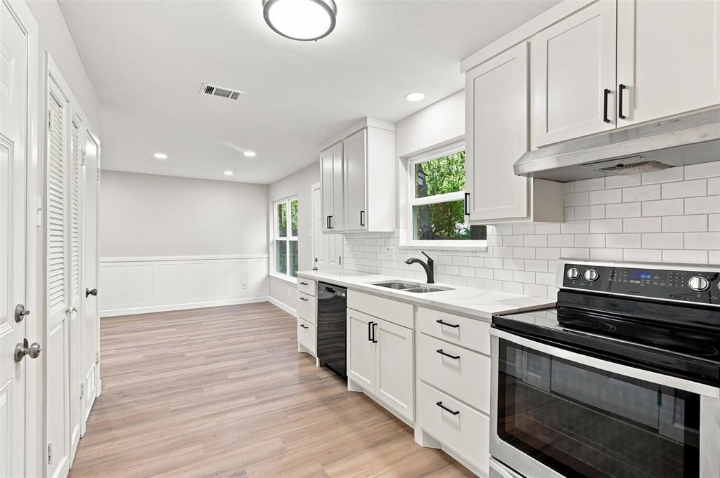 2730 Ridgewood Street Irving, TX 75062 - Photo 12 of 27 Gallery Image 12