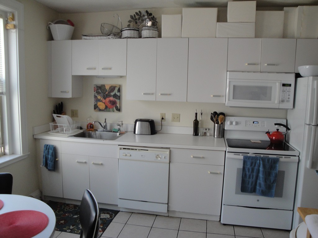 28 Ransom Road, Unit 10 Boston, MA 02135 - Photo 5 of 12