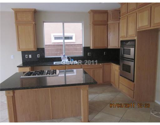 608 Delta Rio Street Las Vegas, NV 89138 - Photo 6 of 10 Kitchen.