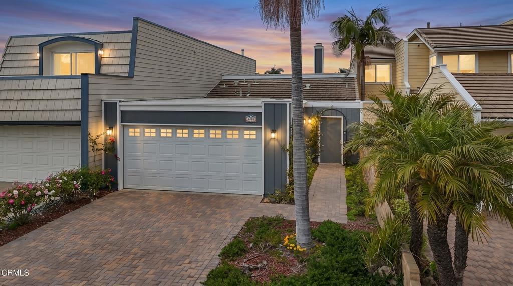 4451 Gateshead Bay Oxnard, CA 93035 - Photo 1 of 41