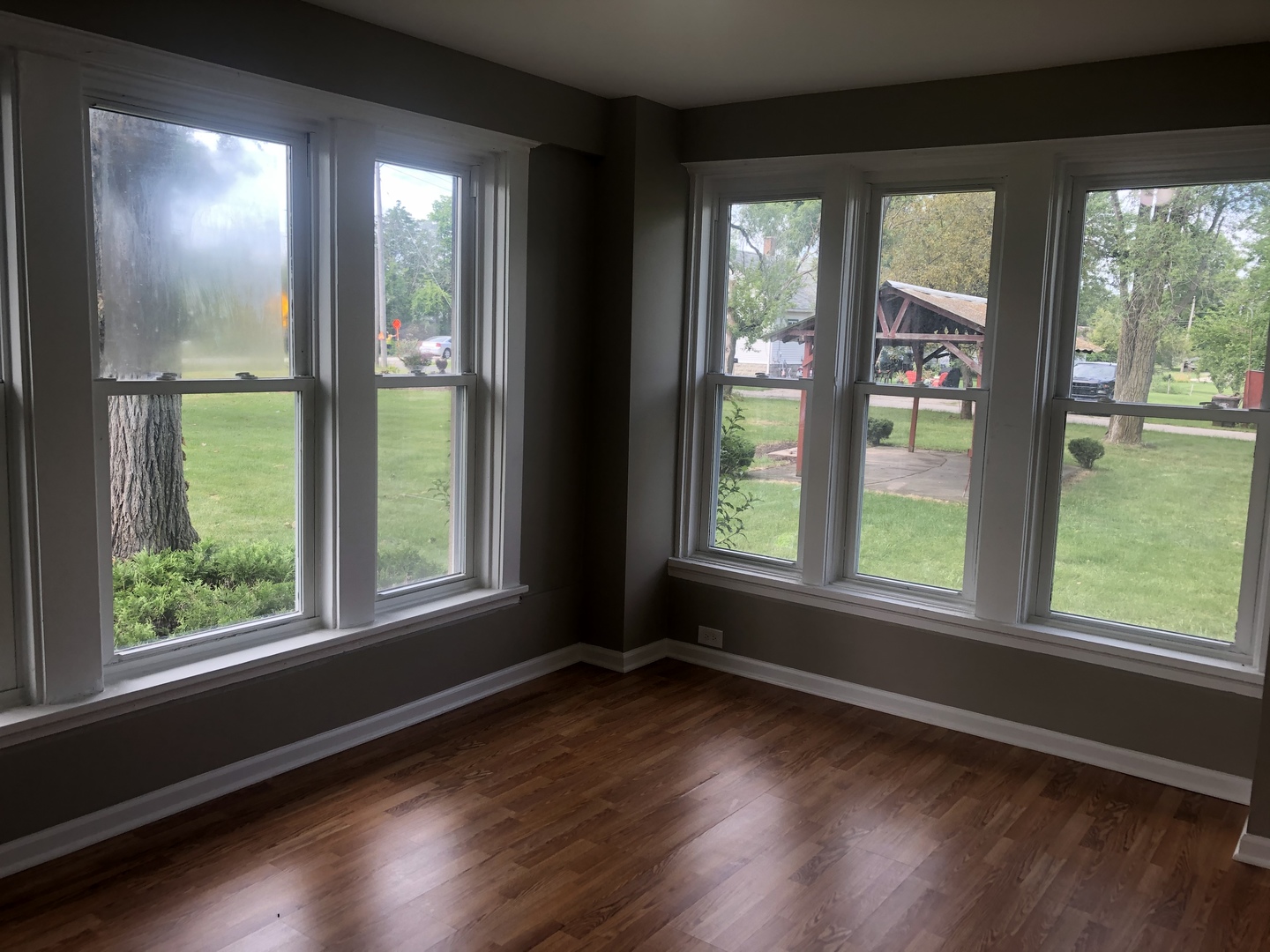1709 Maple Road Joliet, IL 60432 - Photo 3 of 28