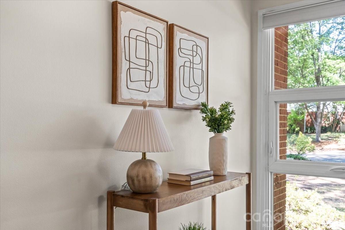 4439 Applegate Road Charlotte, NC 28209 - Photo 8 of 37 Gallery Image 8