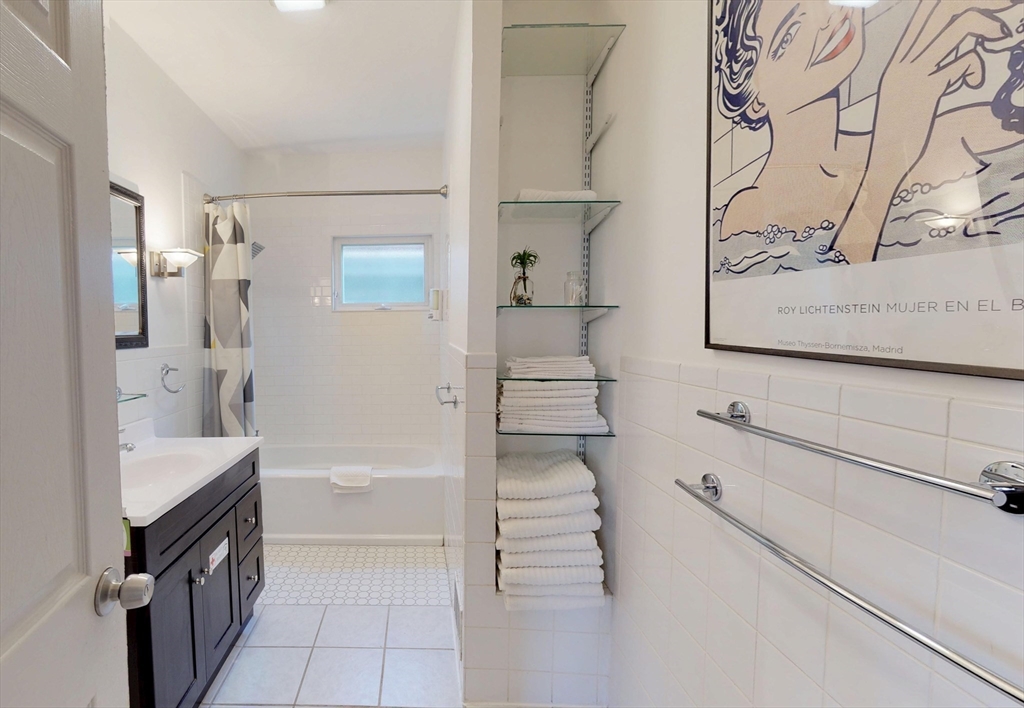 15 Draper Street, Unit 2 Boston, MA 02122 - Photo 15 of 18