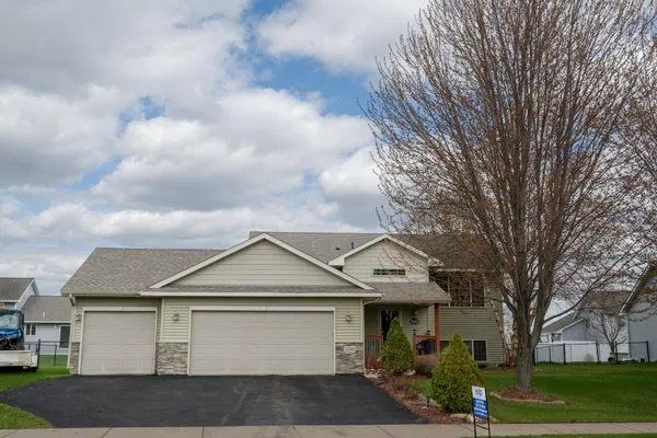 $350,000 | 12085 39th Avenue, Becker, MN 55308