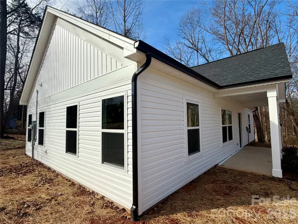 $279,900 | 803 West 1st Street, Newton, NC 28658