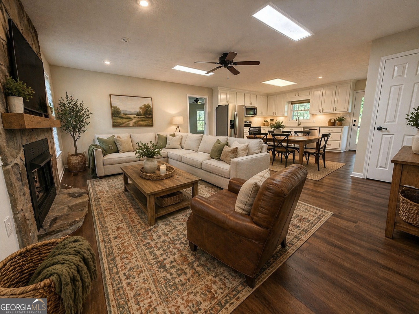 499 Old Deer Path Way Cleveland, GA 30528 - Photo 4 of 37