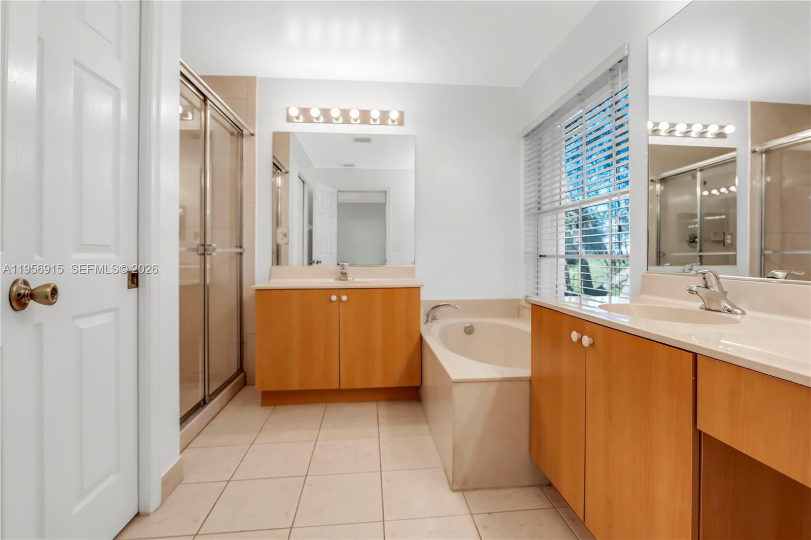 12409 Southwest 42nd Street Miramar, FL 33027 - Photo 11 of 30