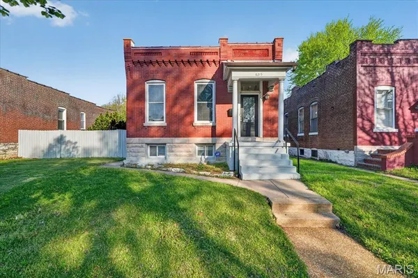 $1,650 | 8215 Pennsylvania Avenue, St. Louis, MO 63111