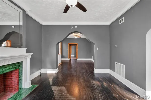 $1,650 | 8215 Pennsylvania Avenue, St. Louis, MO 63111