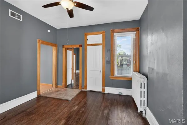 $1,650 | 8215 Pennsylvania Avenue, St. Louis, MO 63111