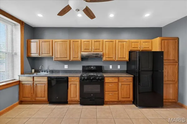 $1,650 | 8215 Pennsylvania Avenue, St. Louis, MO 63111