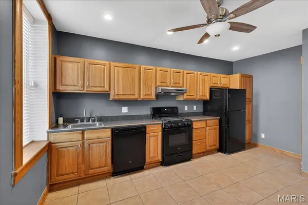 $1,650 | 8215 Pennsylvania Avenue, St. Louis, MO 63111