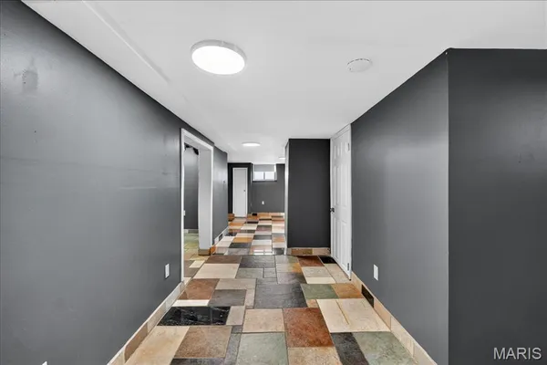 $1,650 | 8215 Pennsylvania Avenue, St. Louis, MO 63111