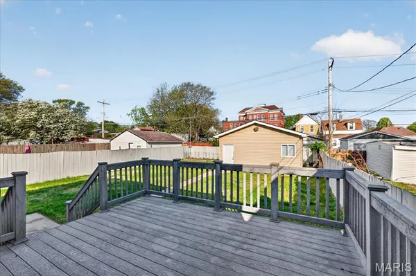 $1,650 | 8215 Pennsylvania Avenue, St. Louis, MO 63111