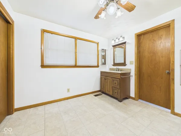 $209,900 | 719 Rainbow Boulevard, Anderson, IN 46012