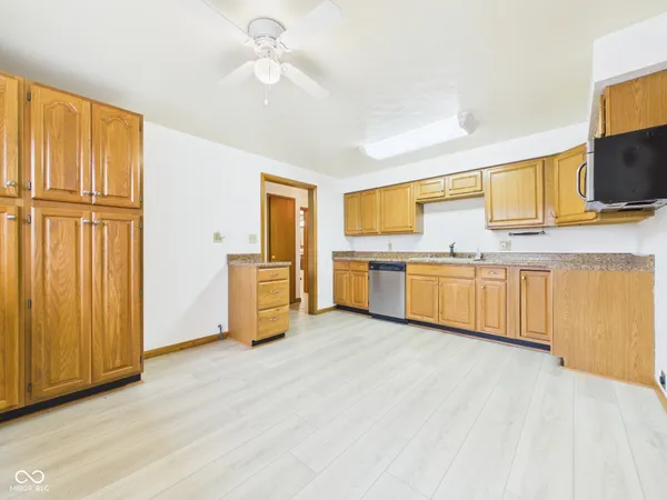 $209,900 | 719 Rainbow Boulevard, Anderson, IN 46012