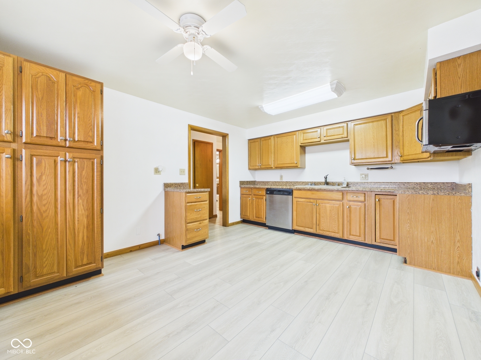 719 Rainbow Boulevard Anderson, IN 46012 - Photo 26 of 37