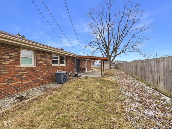 $209,900 | 719 Rainbow Boulevard, Anderson, IN 46012