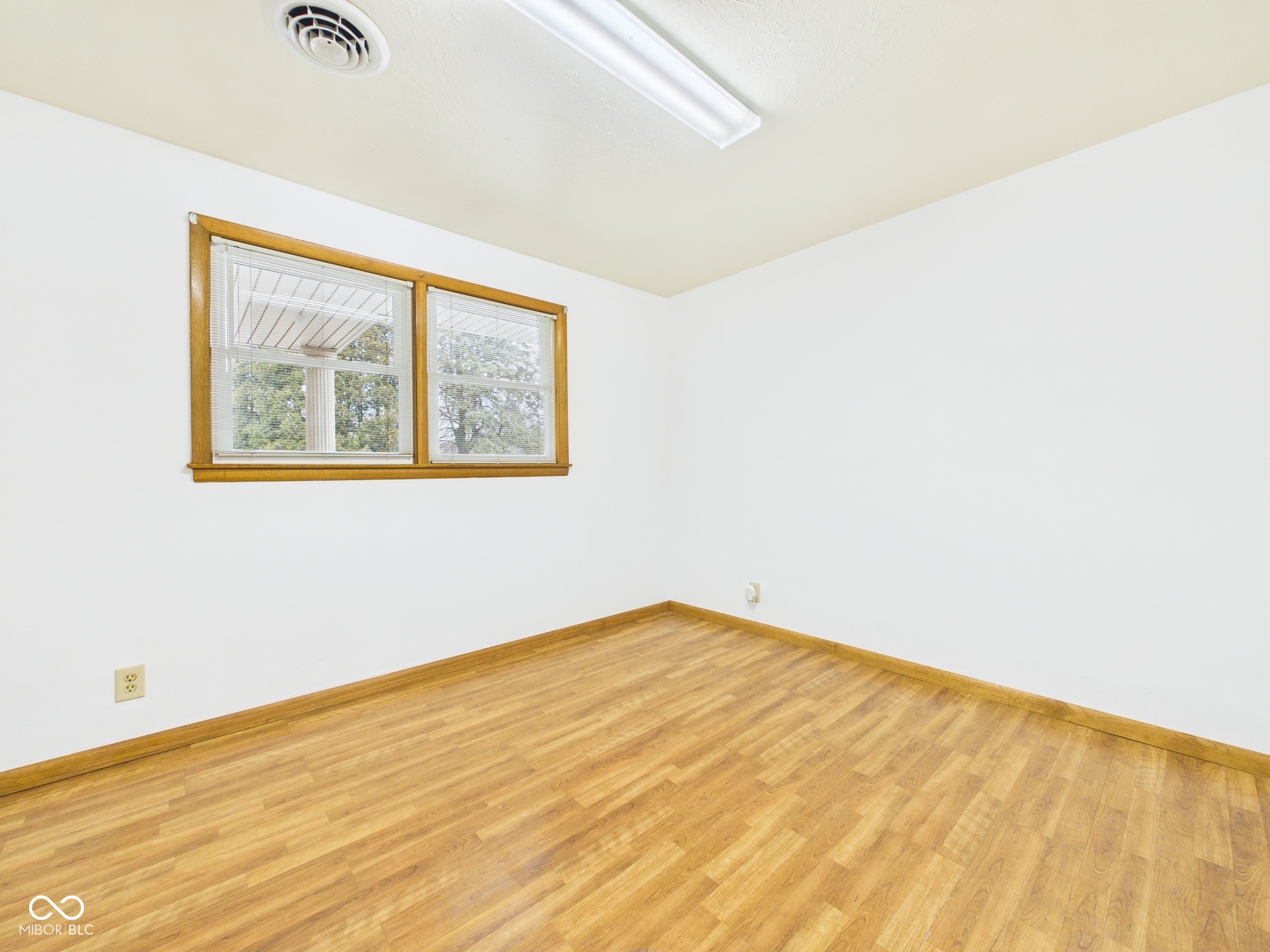 719 Rainbow Boulevard Anderson, IN 46012 - Photo 31 of 37