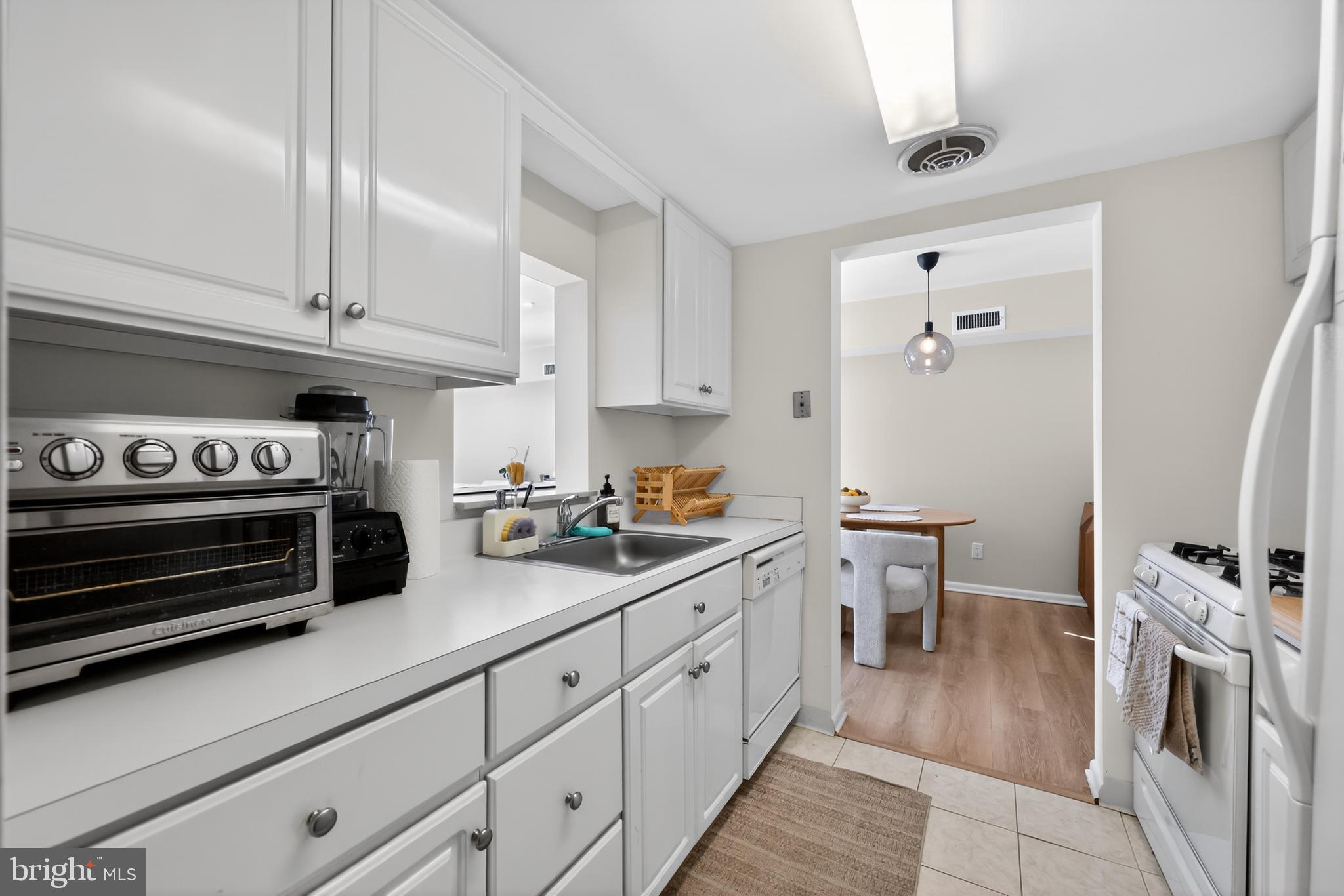 419 Drummers Lane, Unit 419 Wayne, PA 19087 - Photo 15 of 30