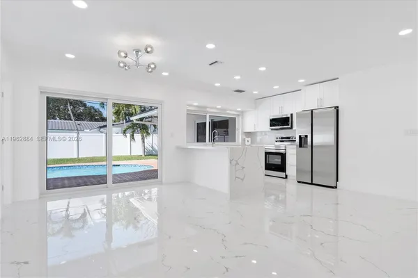 $1,295,000 | 5711 Northeast 20th Terrace, Fort Lauderdale, FL 33308