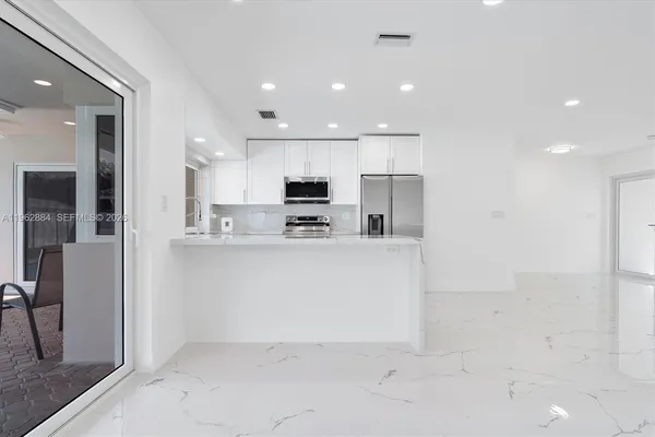 $1,295,000 | 5711 Northeast 20th Terrace, Fort Lauderdale, FL 33308