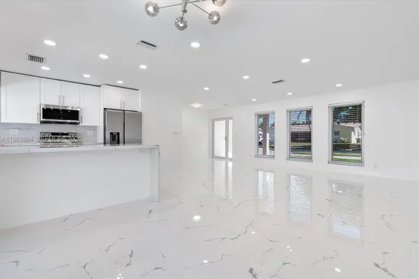 $1,295,000 | 5711 Northeast 20th Terrace, Fort Lauderdale, FL 33308