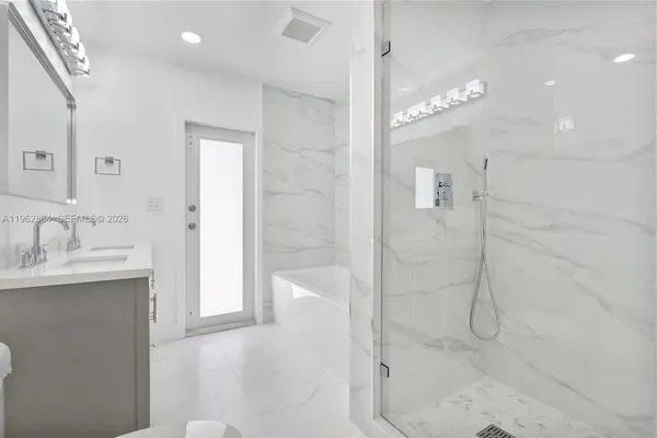 $1,295,000 | 5711 Northeast 20th Terrace, Fort Lauderdale, FL 33308