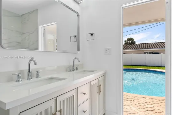 $1,295,000 | 5711 Northeast 20th Terrace, Fort Lauderdale, FL 33308