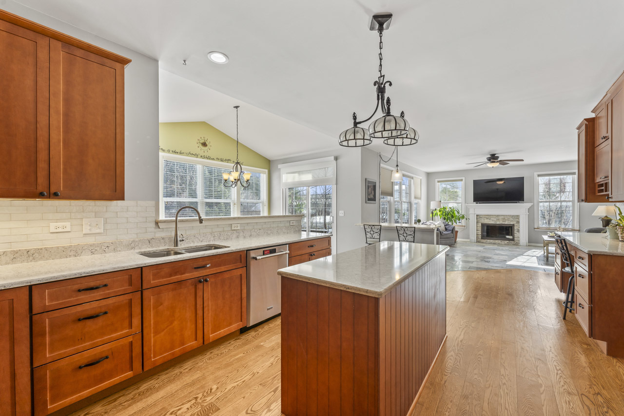 1575 Old Forge Road Bartlett, IL 60103 - Photo 11 of 52